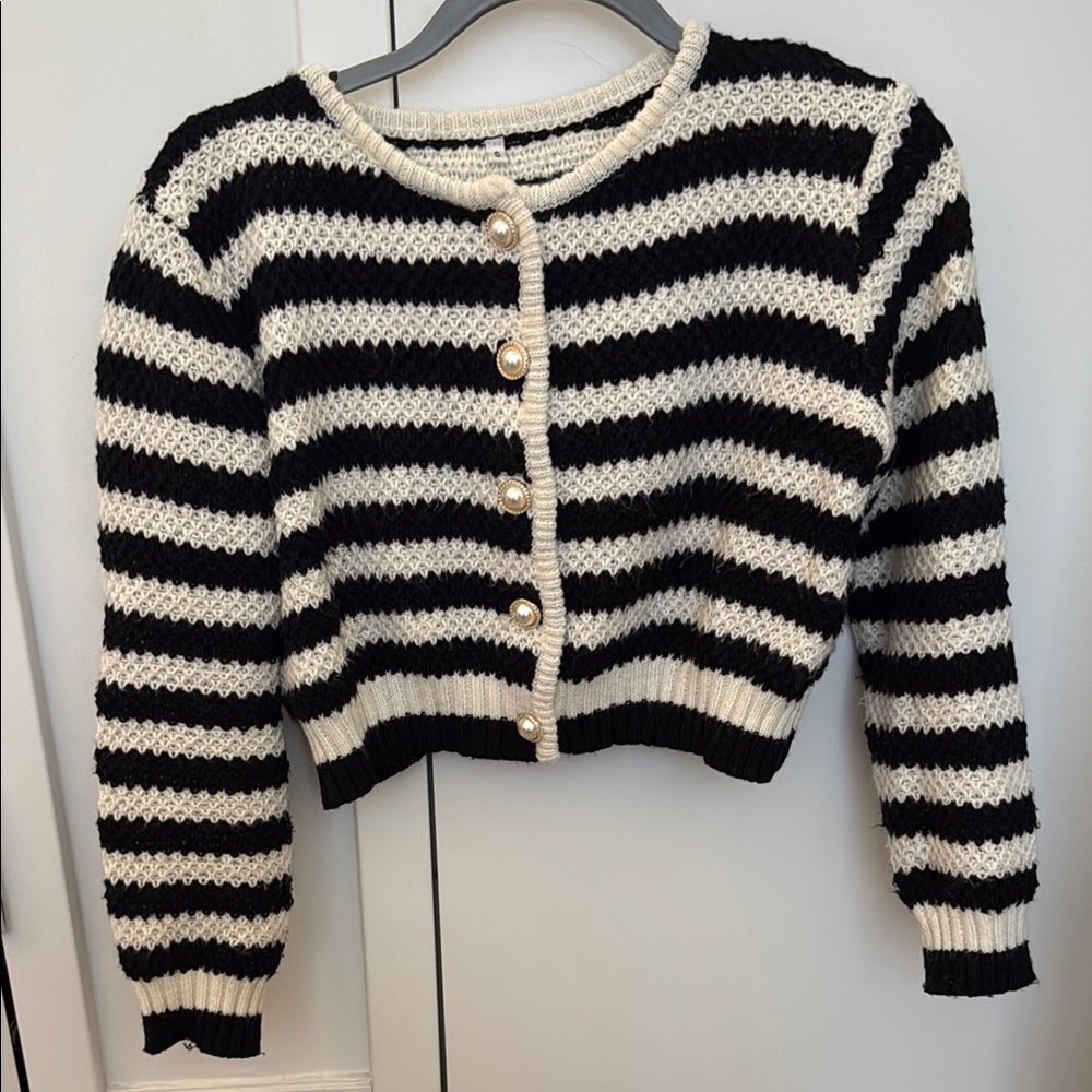 Striped Black and White Women's Sweater